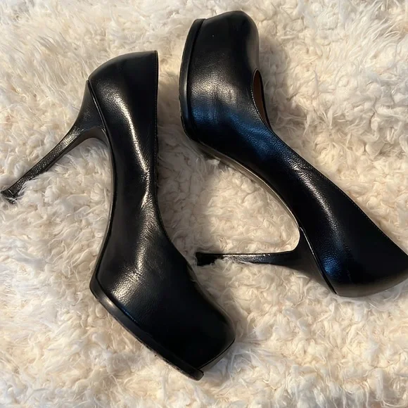 Classic YSL Tribute Pumps